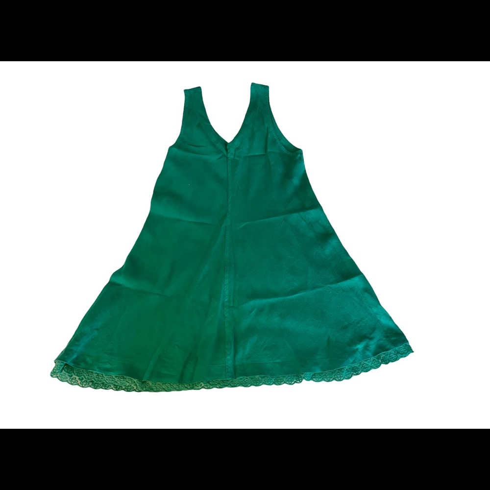 Linen Green sleeveless dress. With a lace border. Photo enc.  Bought in Athens.